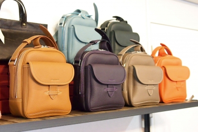 ル・ボナーのミニショルダーバッグ、オブレ入荷について。 | CIRCLE OF