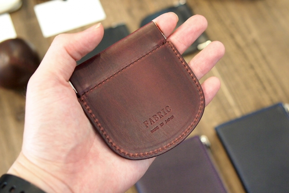 FABRIC（ファブリック）のクロムエクセル・マルチケース、再入荷致し