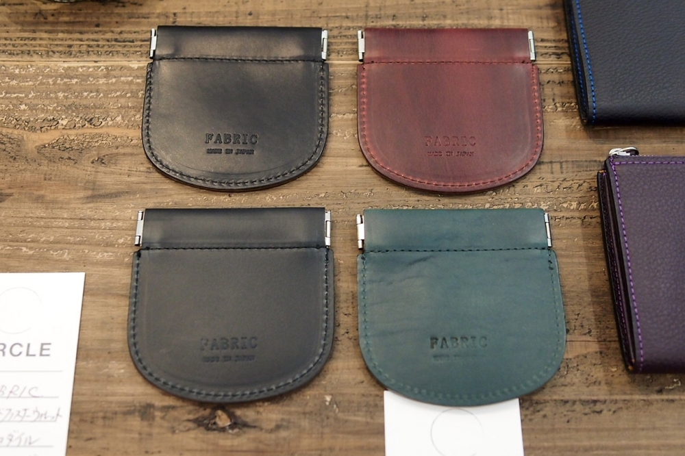 FABRIC（ファブリック）のクロムエクセル・マルチケース、再入荷致し