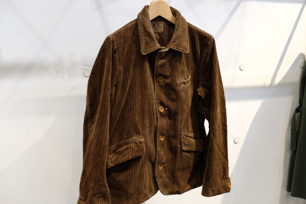 KUON ノーカラージャケットコーデュロイBLK