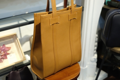 ル・ボナーの久方ぶり、ディプロマ・トートの入荷について ル・ボナーの久方ぶり、ディプロマ・トートの入荷について