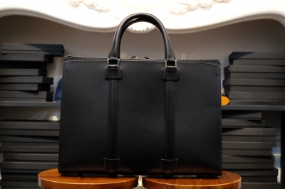 ★極美品★ルボナー ブッテーロ 天ファスナー ブリーフケース ボルドー 大容量 ☆極美品☆ルボナー ブッテーロ 天ファスナー ブリーフケース