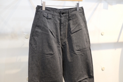 Workers（ワーカーズ）さんの、やっぱり夏はこれよ、なFWPトラウザーズ