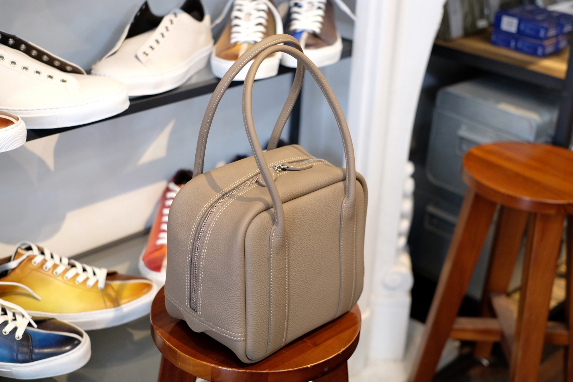 ル・ボナーさんのコンフェッティ、彩り豊かに素敵な入荷です