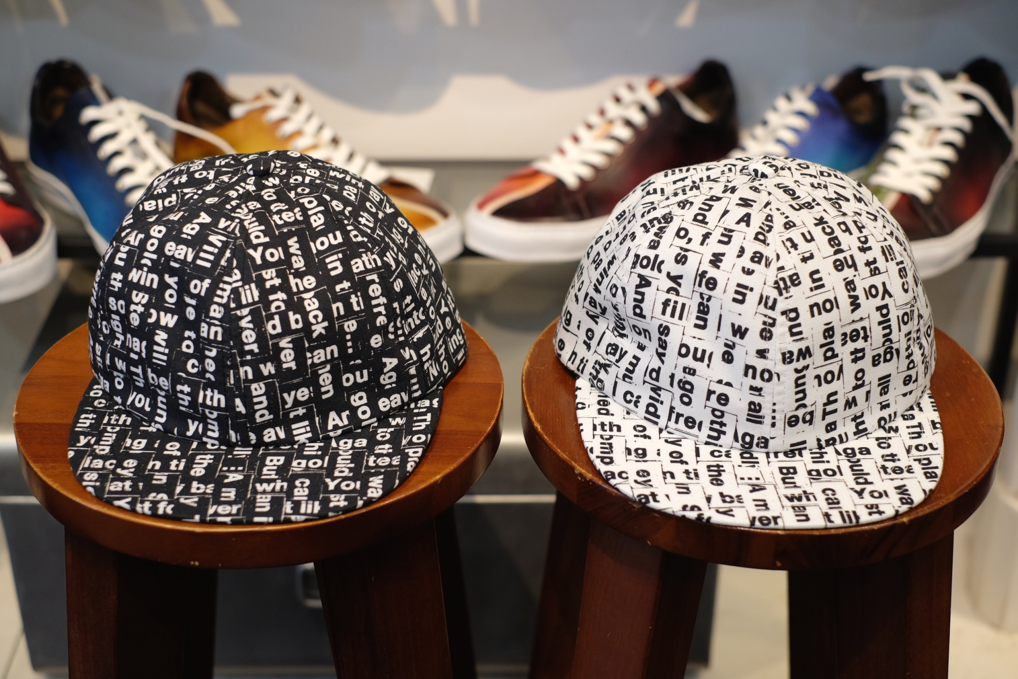 KUON（クオン）×TAGS WKGPTYのWOVEN SONG・6パネルキャップについて