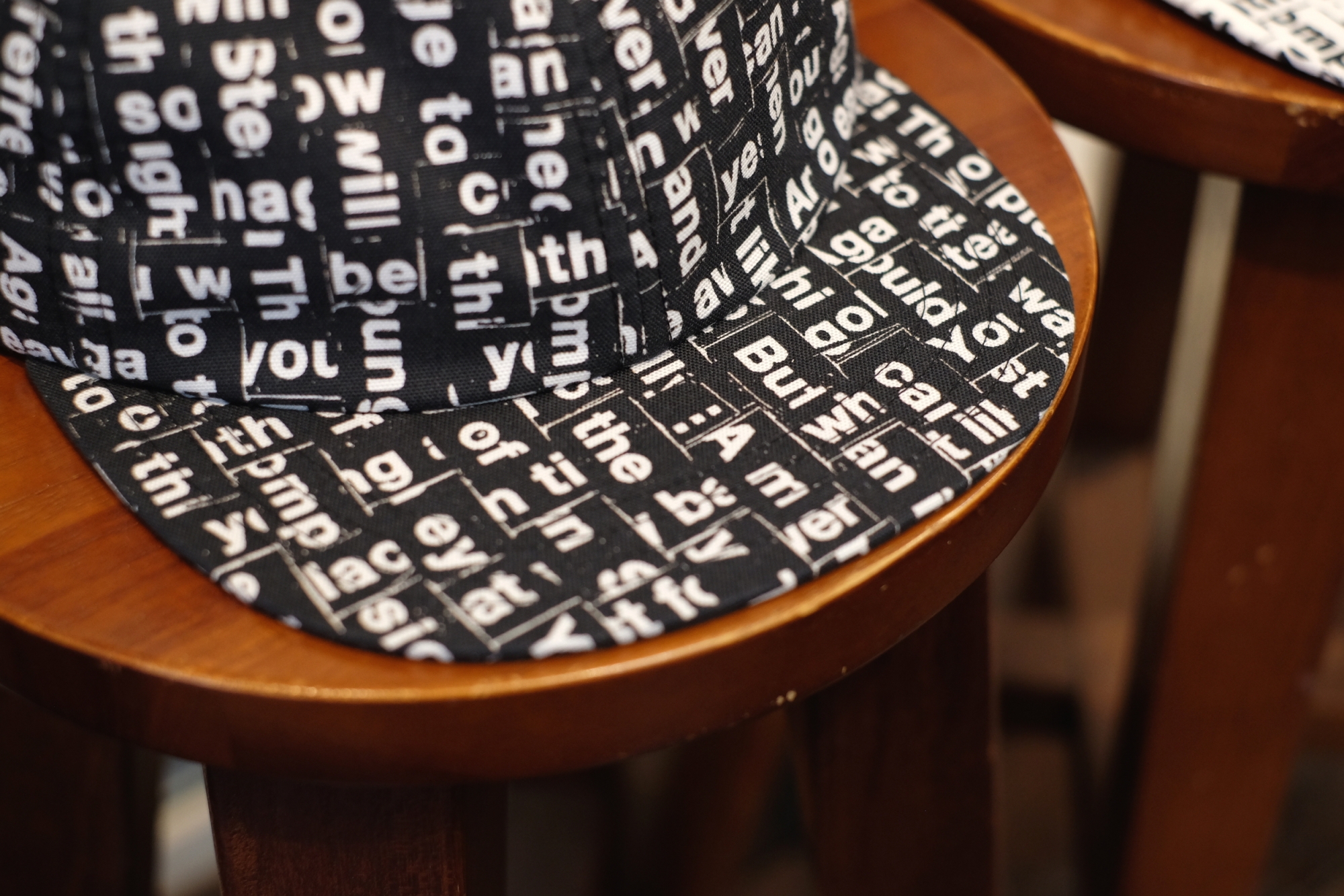 KUON（クオン）×TAGS WKGPTYのWOVEN SONG・6パネルキャップについて