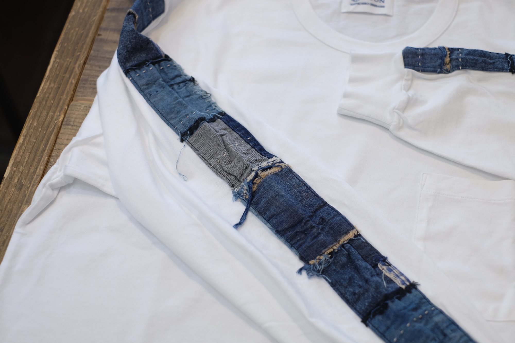 KUON（クオン）さんのアップサイクル襤褸、ロングTシャツについて 