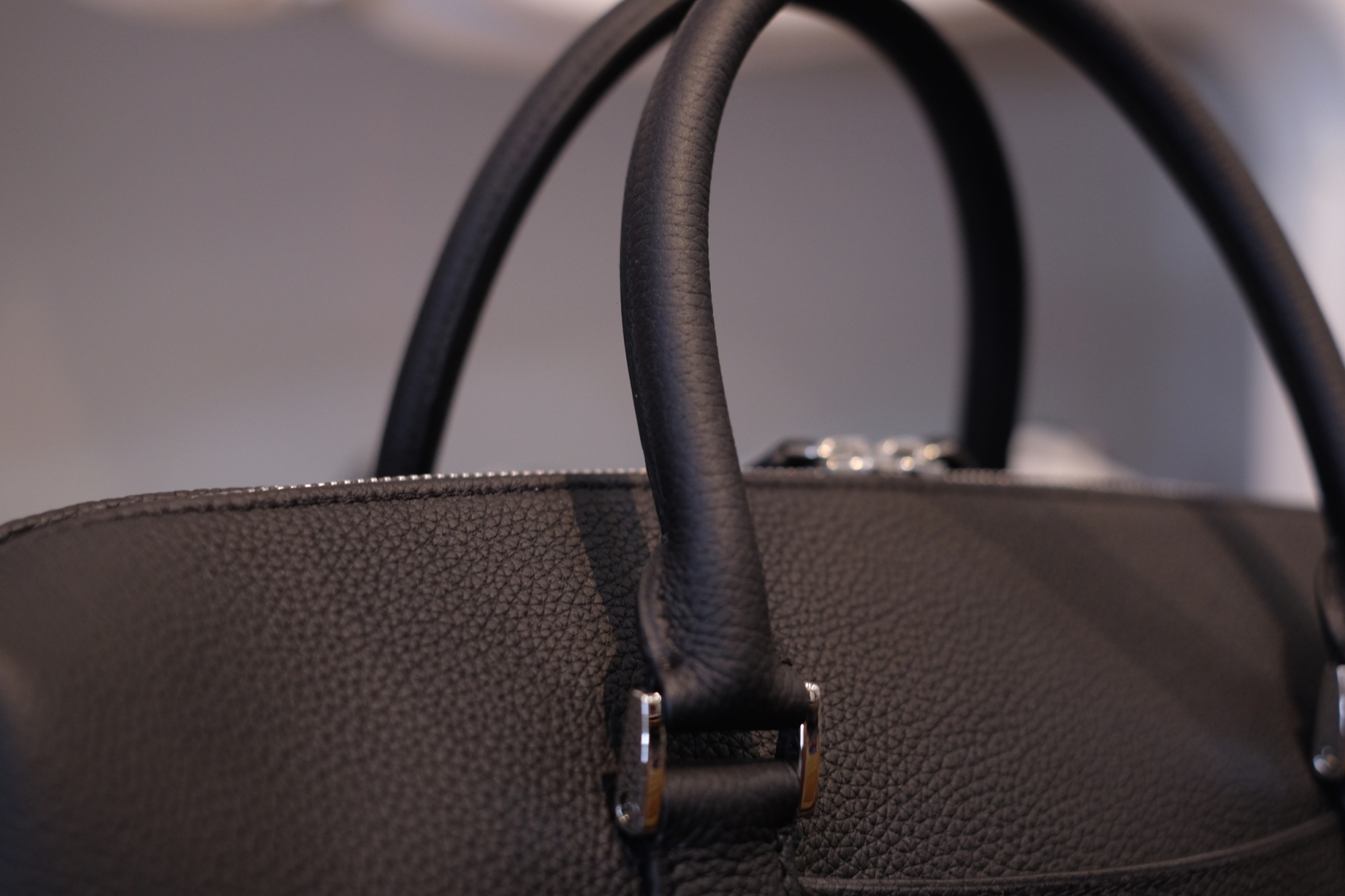 カンダミサコさんのpane（パーネ）は最高すぎるブリーフケース