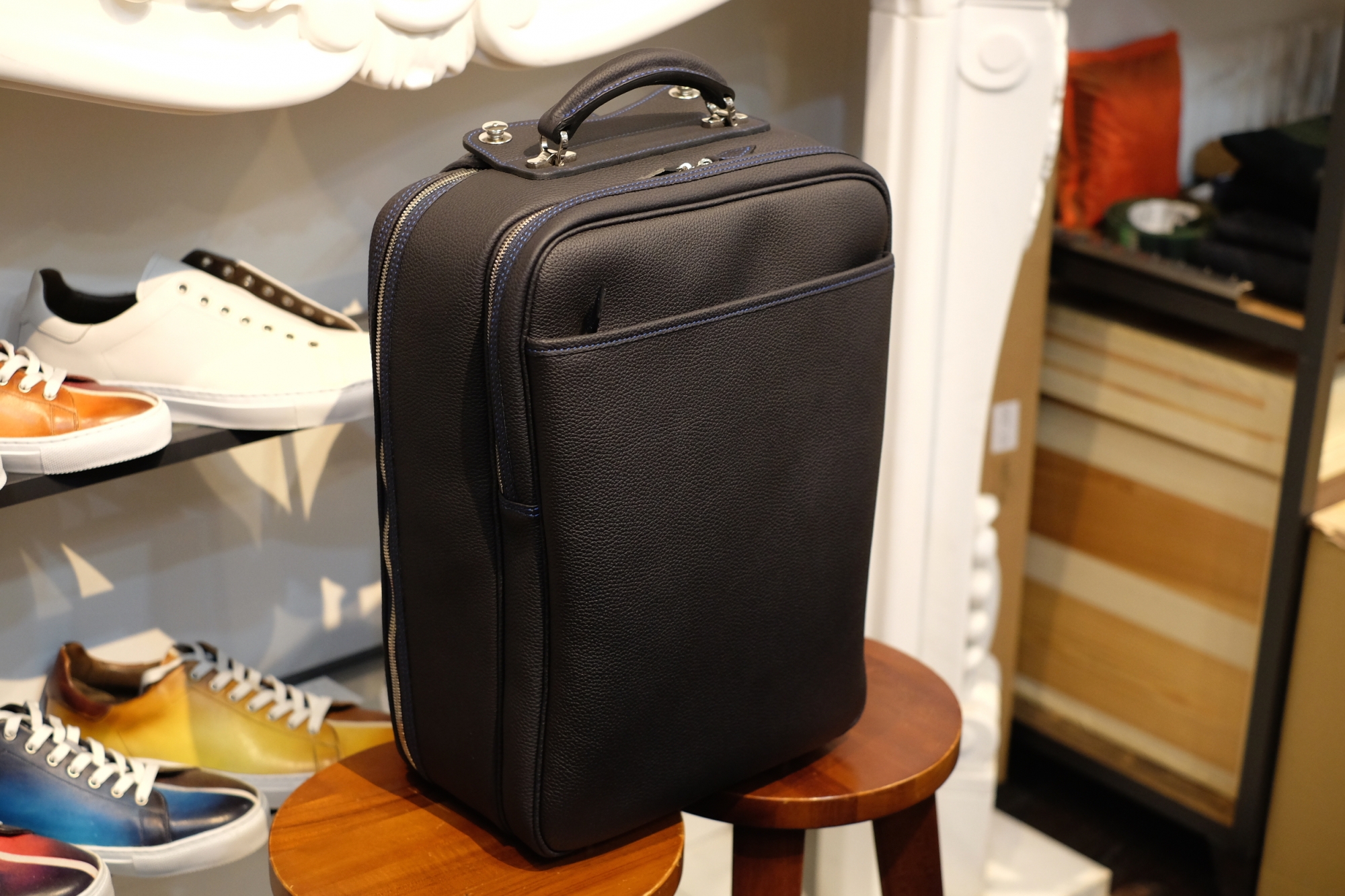 ル・ボナーさんより、ビジィーリュックついに入荷です