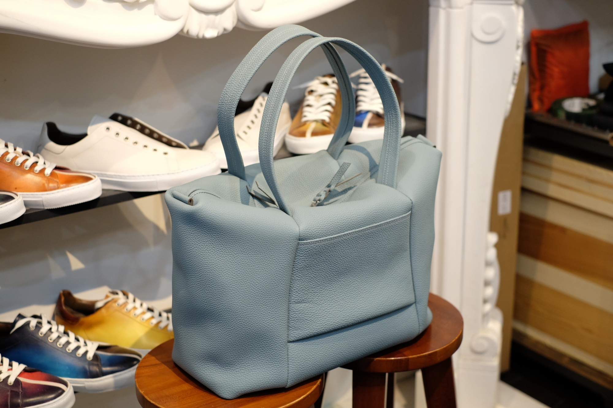 カンダミサコさんより、今年ラスト入荷で素敵なトート、tone（トーン