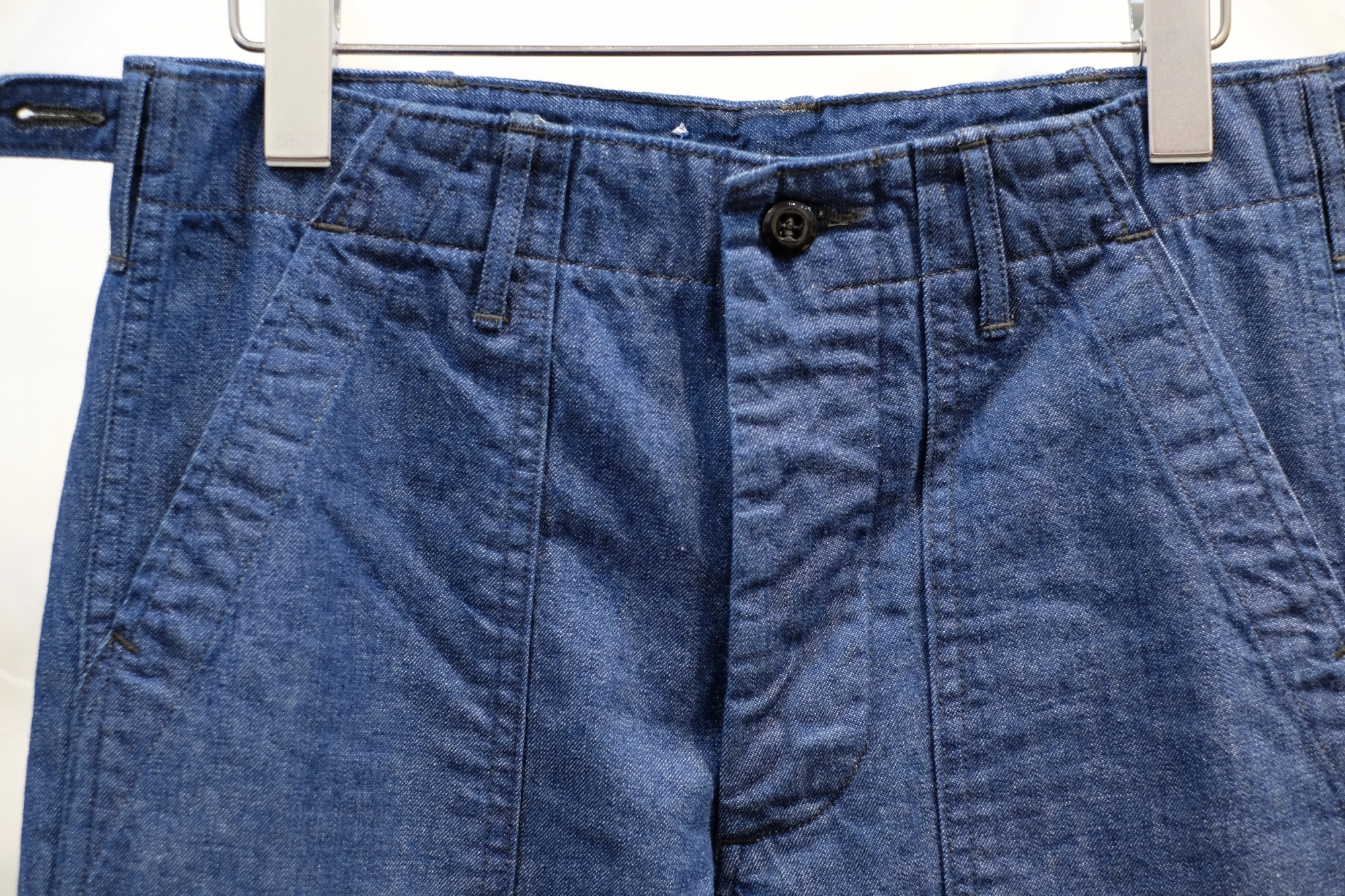 Workers(ワーカーズ)さんのインディゴデニムベイカーパンツ Workers(ワーカーズ)さんのインディゴデニムベイカーパンツ