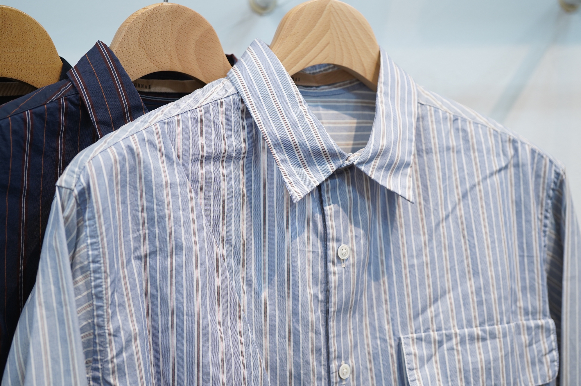 TOHNAI（トーナイ）のあまりにも素晴らしいレギュラーカラーシャツたち