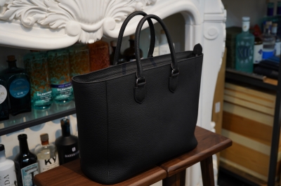 カンダミサコさんより待望の新作！！トートバッグのforma