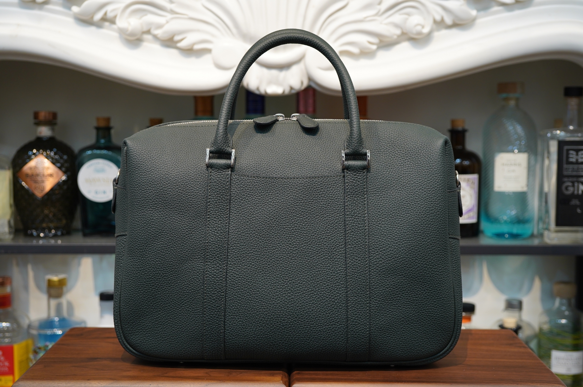 カンダミサコさんより、絶妙なタイミングで素敵なブリーフケース