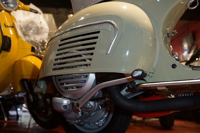Vespa PX200E (160GS Style) | ワンパーフォーブログ