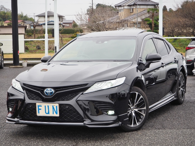 R2年式 カムリWSレザーパッケージ TRDエアロ＆マフラーが入庫しました