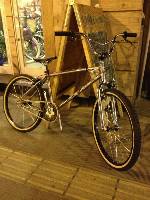 T19 x HOW I ROLL Two-Four 24インチ BMX ブラック how i roll tow four