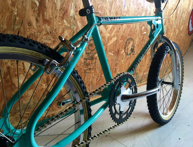スタイル全開のオールドBMX スタイル全開のオールドBMX