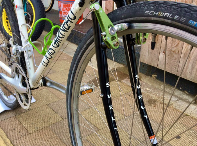 APREBIC アプレビック クロモリフォーク 1インチアヘッド 未使用品 NOS Vintage Aprebic Alloy 1\u201d Threaded Sloping Crown Forks 700c