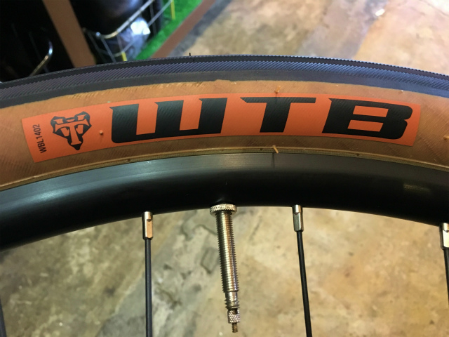 Bianchi” KUMA MTB タイヤ交換 650b 27.5 ”WTB HORIZON” インストール Bianchi” KUMA MTB タイヤ交換 650b 27.5 ”WTB HORIZON” インストール