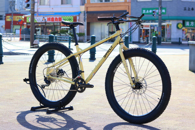 SURLY ”ECR/イーシーアール 27.5+” 完璧な冒険号が函館上陸