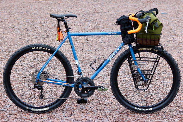 SURLY DISCTRUCKER 更なる冒険号の実験的タイヤ交換。fff