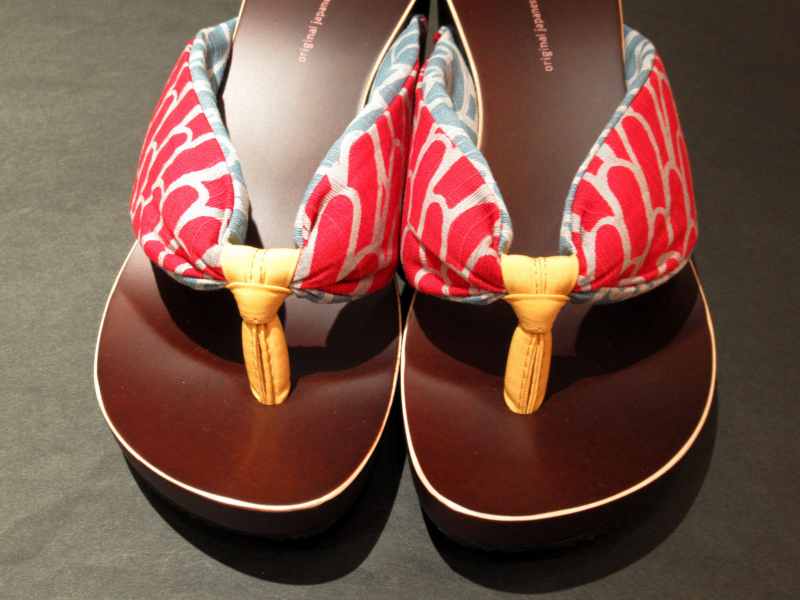 日本一履き心地の良い下駄 ミズトリの下駄 今年も始めました 喜ばれる和のプレゼント