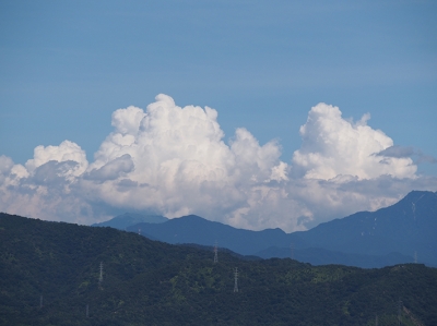 夏雲
