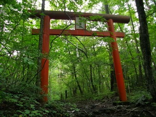 吉田胎内神社