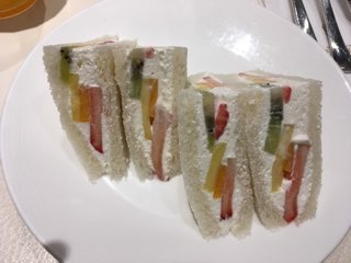 千疋屋のフルーツサンドイッチ