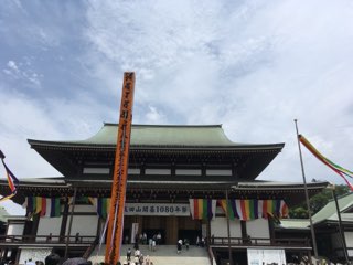 成田山新勝寺の大本堂
