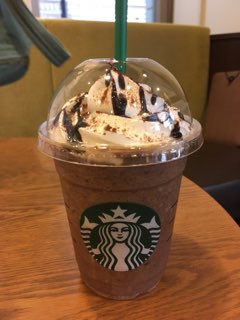 チョコレートベリーマッチフラペチーノ