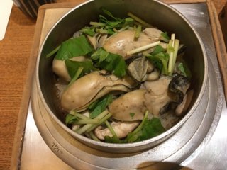 麻鳥の牡蠣の釜飯