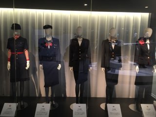 JAL工場見学展示エリア