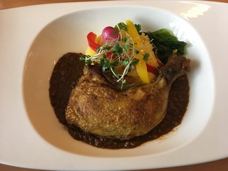 「Con Caffé」丸ごと骨付きバターチキンカレー