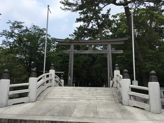 寒川神社の鳥居