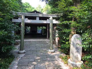 寒川神社の御祖神社