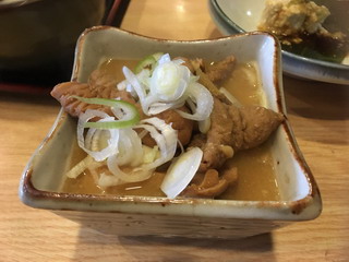 房州屋本店のモツ煮込み