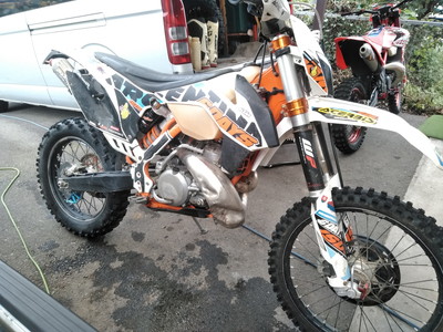 KTM250EXC ウォーターポンプシール交換など！ | ウブカタ・ジャパンの