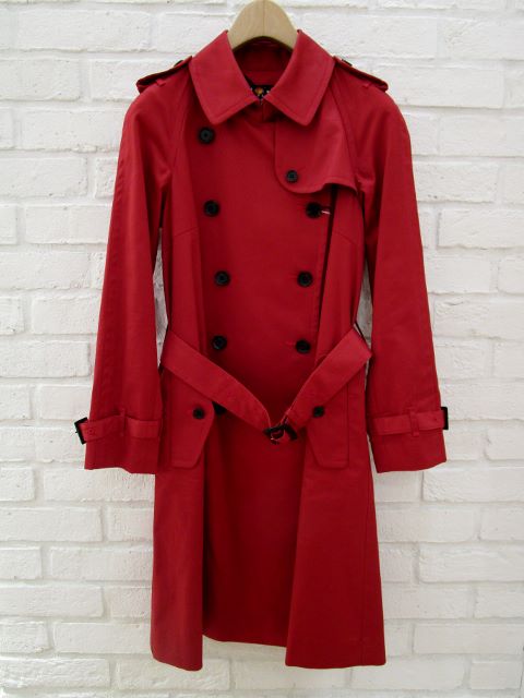 <新品>トレンチコート　SARAHWEAR 真っ赤なトレンチコート ☆ SARAHWEAR | SHETH BLOG