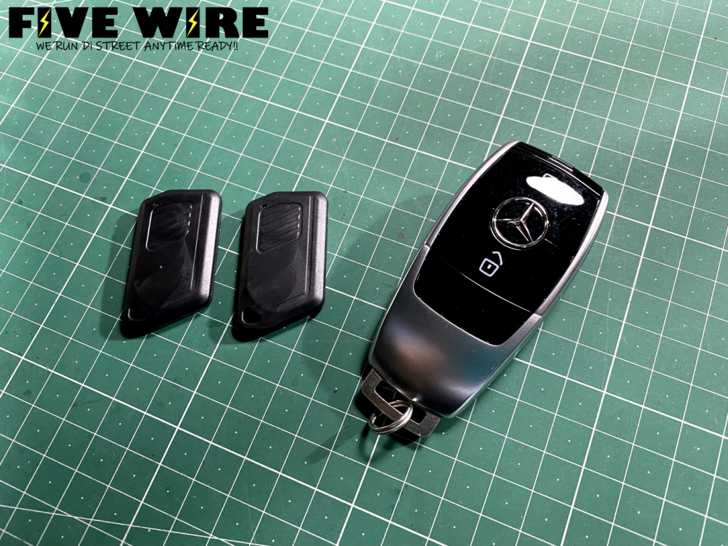 ベンツG350d W463Aにスマートキー連動Grgoセキュリティ！ - YouTube