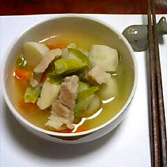 里芋と豚肉のスープ