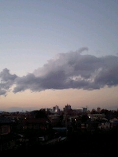 龍に見えなくもない雲