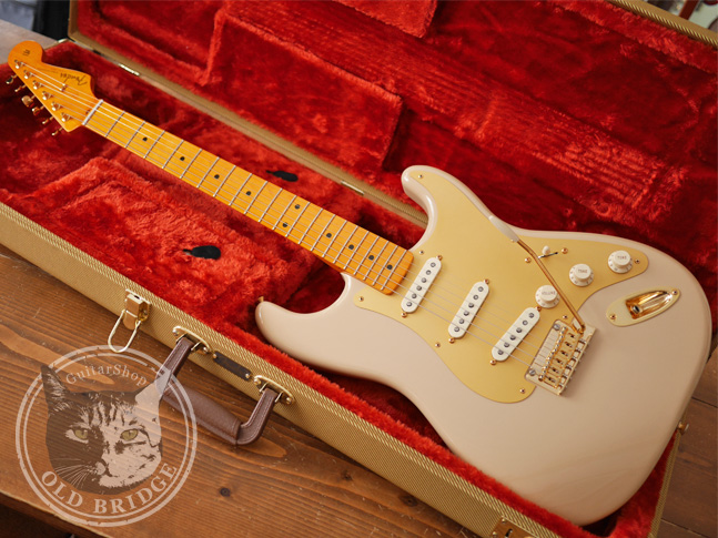 フェンダー ストラトキャスター 60周年記念アニバーサリーモデル