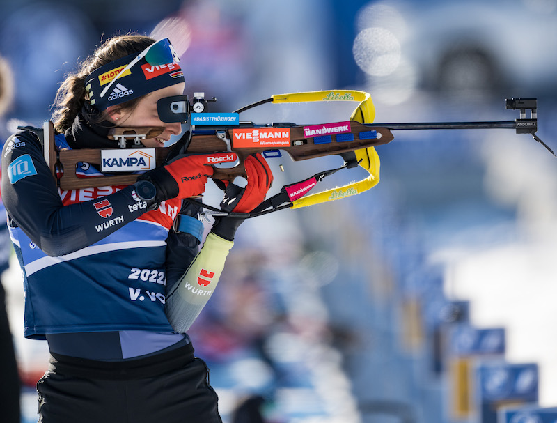 BMWグループが、ドイツのバイアスロン選手が世界選手権で上位入賞するごとに、障がい者向けの運転安全トレーニングを提供 BMWおたっきーず