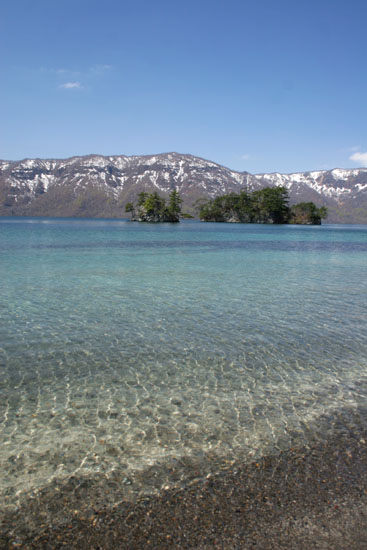 十和田湖の美しい水面