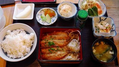 IMGA0284.イワシ蒲焼重850.jpg