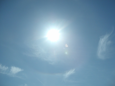 地震、太陽、虹
