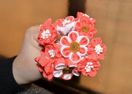 つまみ細工です