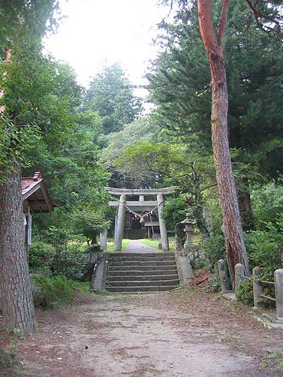 近津神社参道